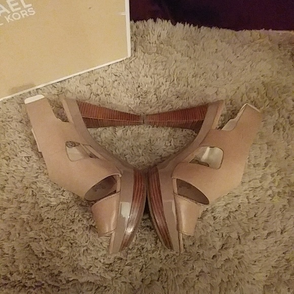 Michael Kors Nude Platforms - Picture 3 of 5